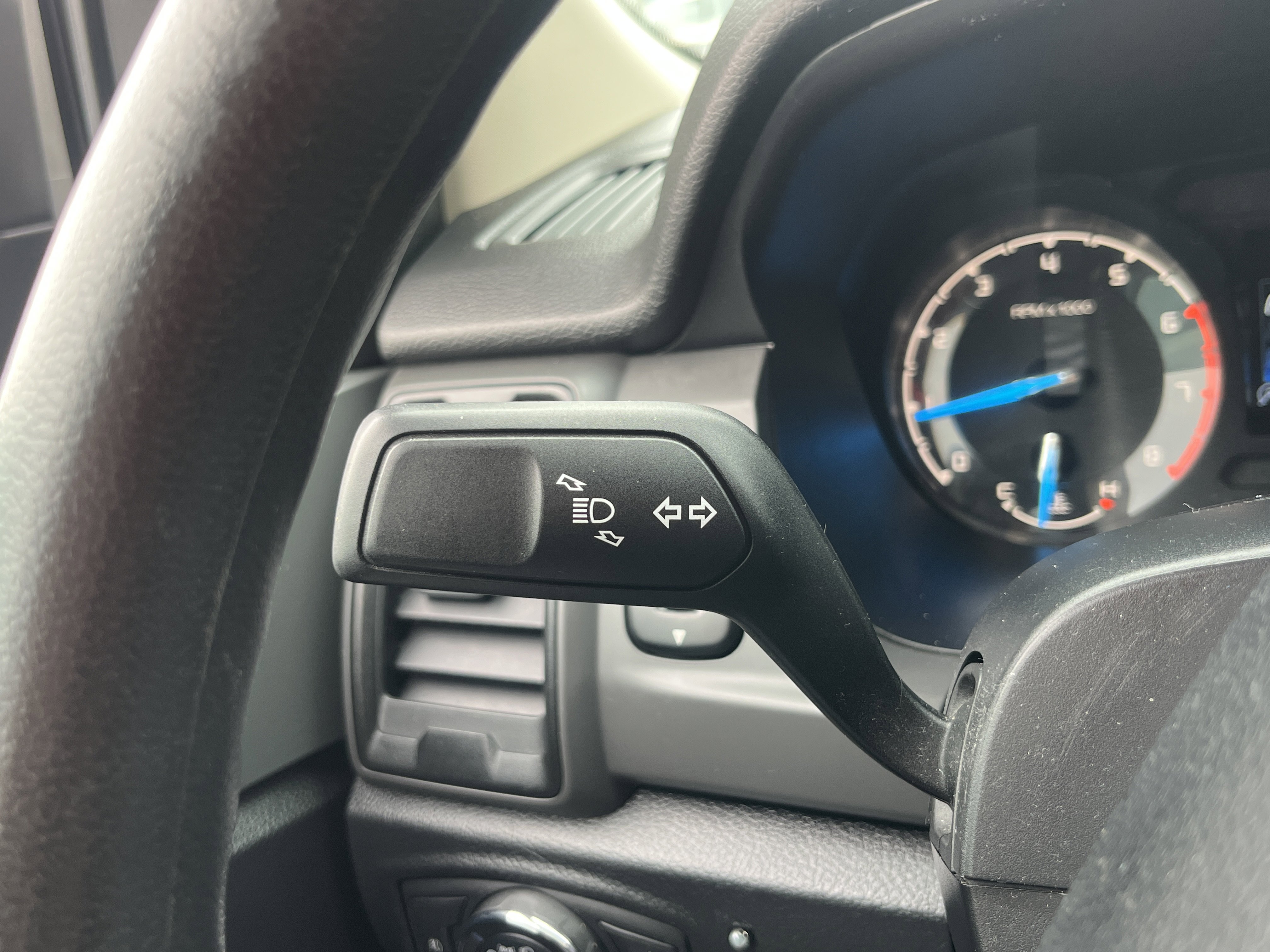 Used 2022 Ford Ranger XL w/ Equipment Group 101A High RWD image 24