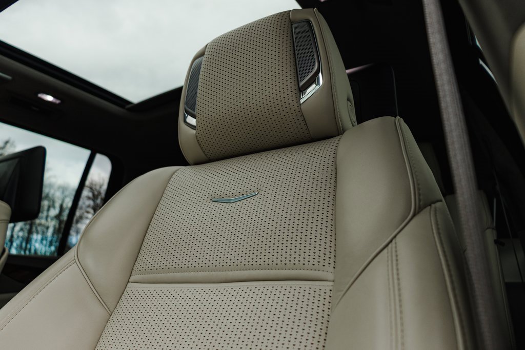 Used 2023 Cadillac Escalade ESV Premium Luxury Platinum w/ LPO, Radiant Package image 10