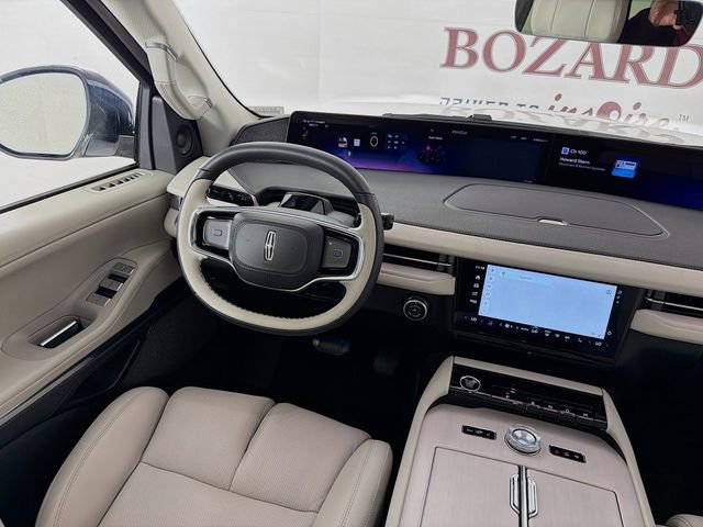 New 2026 Lincoln Navigator L Reserve AWD/4WD image 25