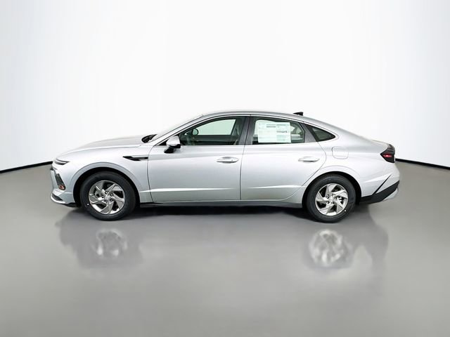 Used 2026 Hyundai Sonata SE image 2