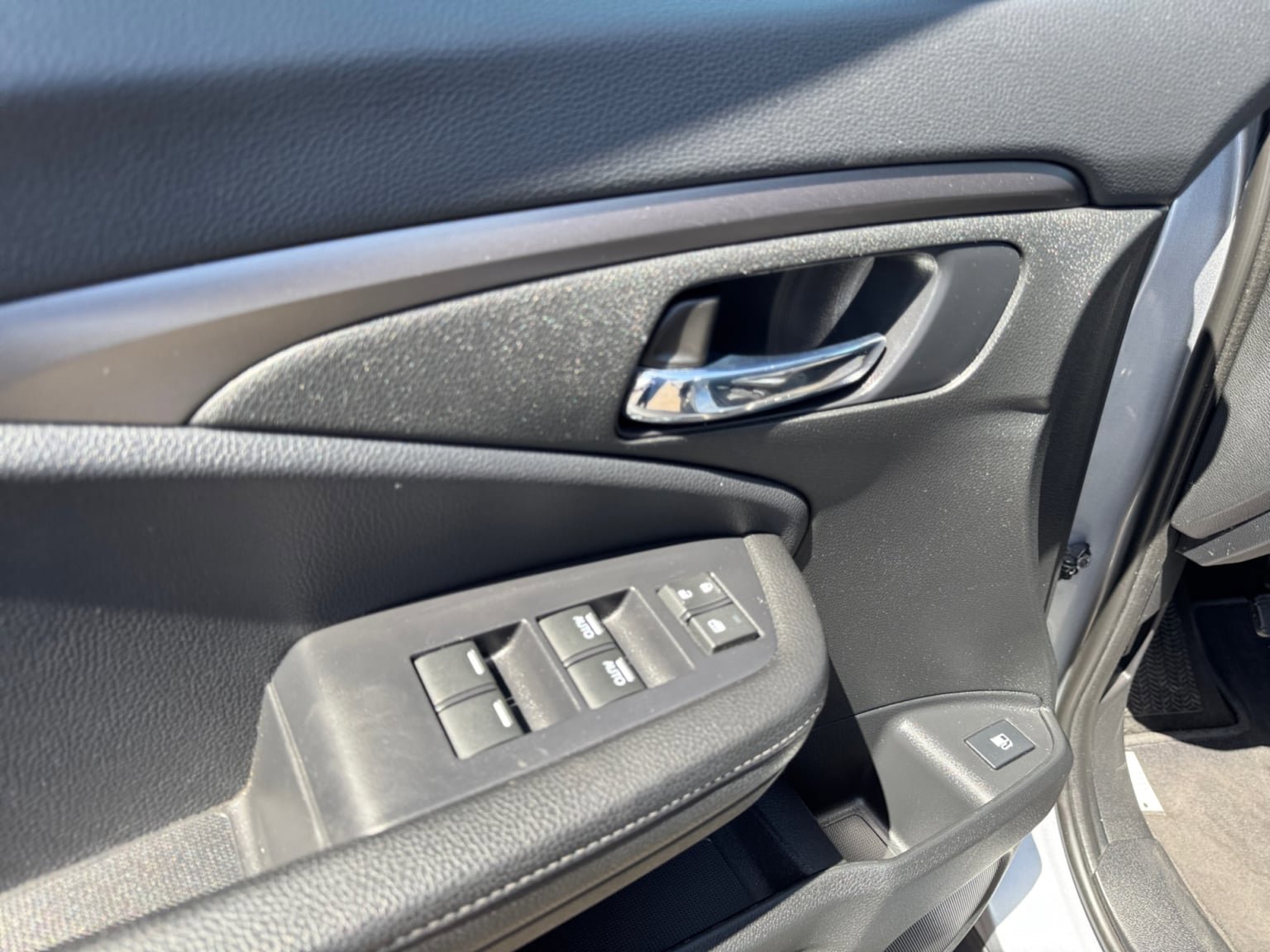 Used 2019 Honda Ridgeline Sport image 11
