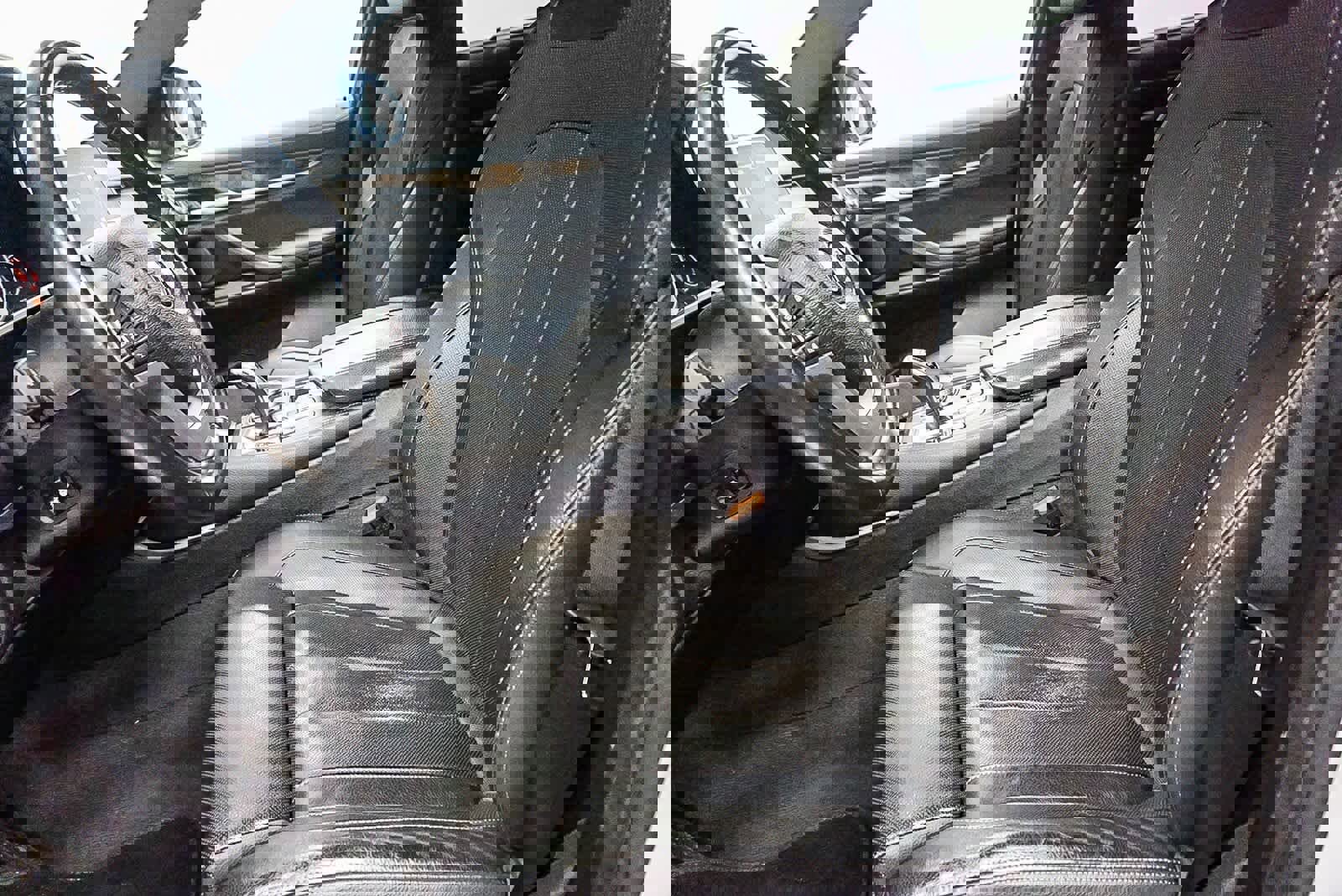 Used 2018 BMW X6 xDrive50i w/ Premium Package image 18