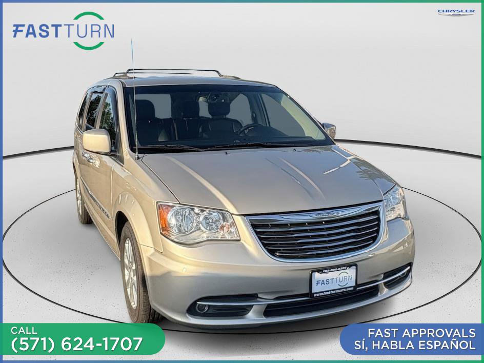 Used 2015 Chrysler Town & Country Touring image 12