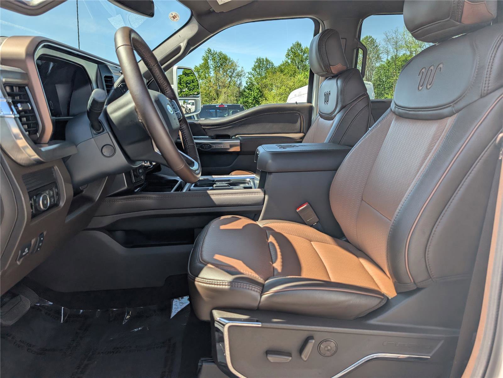 Used 2026 Ford F450 King Ranch w/ FX4 Off-Road Package image 21