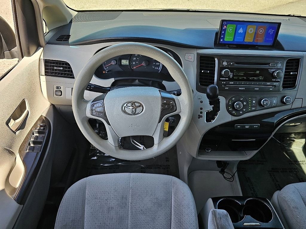 Used 2012 Toyota Sienna LE w/ Preferred Pkg image 28
