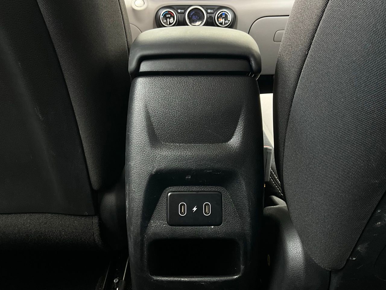 Used 2025 Hyundai Venue SEL image 12