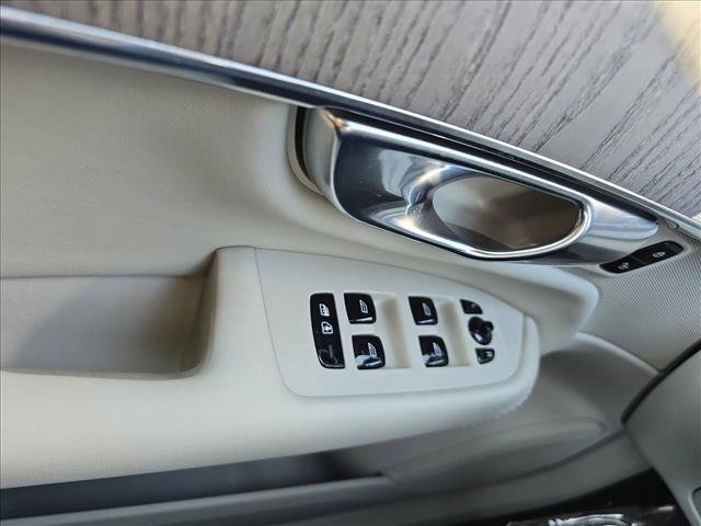 Used 2025 Volvo XC90 B6 Plus w/ Protection Package Premier AWD/4WD image 26