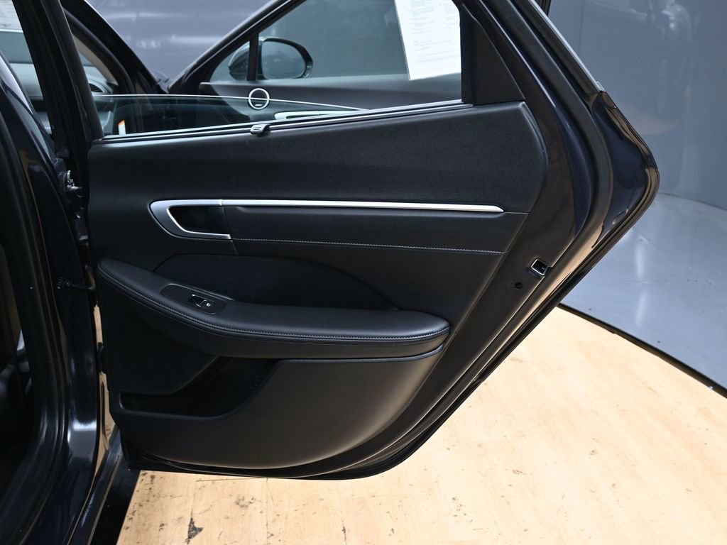 Used 2025 Hyundai Sonata Limited FWD image 41