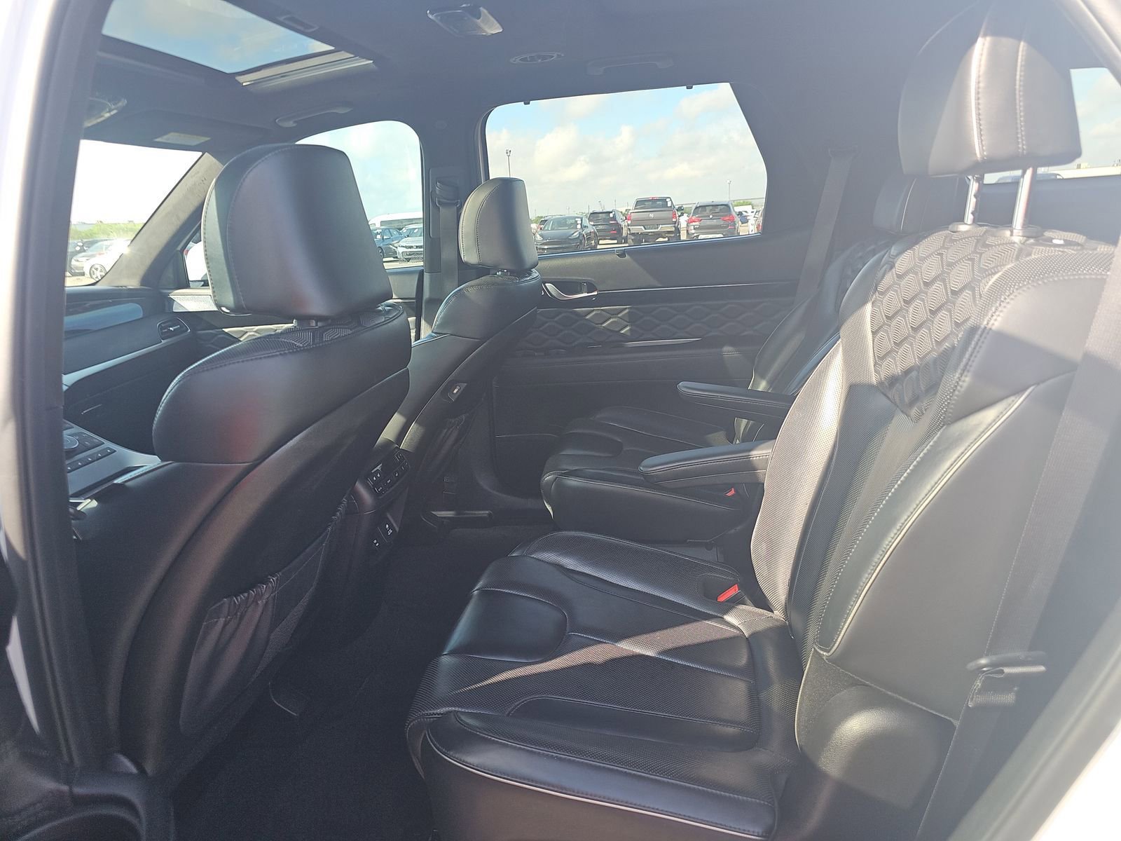 Used 2020 Hyundai Palisade Limited image 4