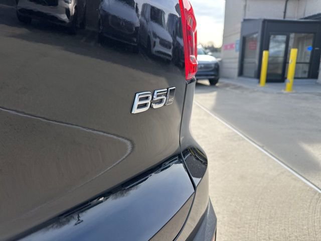 Certified 2025 Volvo XC40 B5 Core image 37