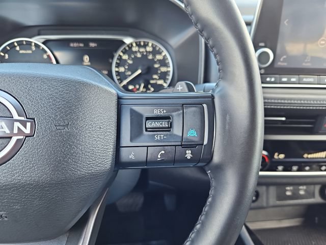 Used 2025 Nissan Rogue SV AWD/4WD image 16