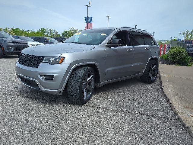 Certified 2017 Jeep Grand Cherokee Limited AWD/4WD image 5