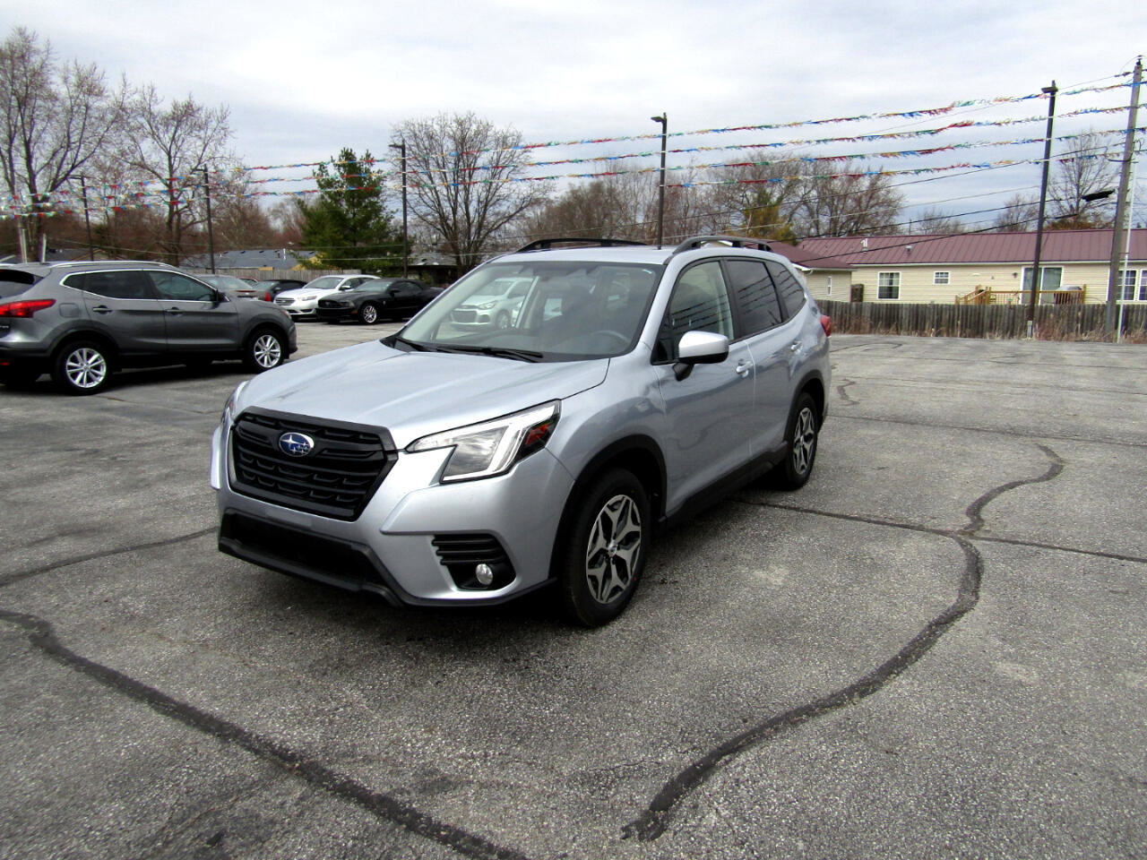 Used 2022 Subaru Forester Premium image 3