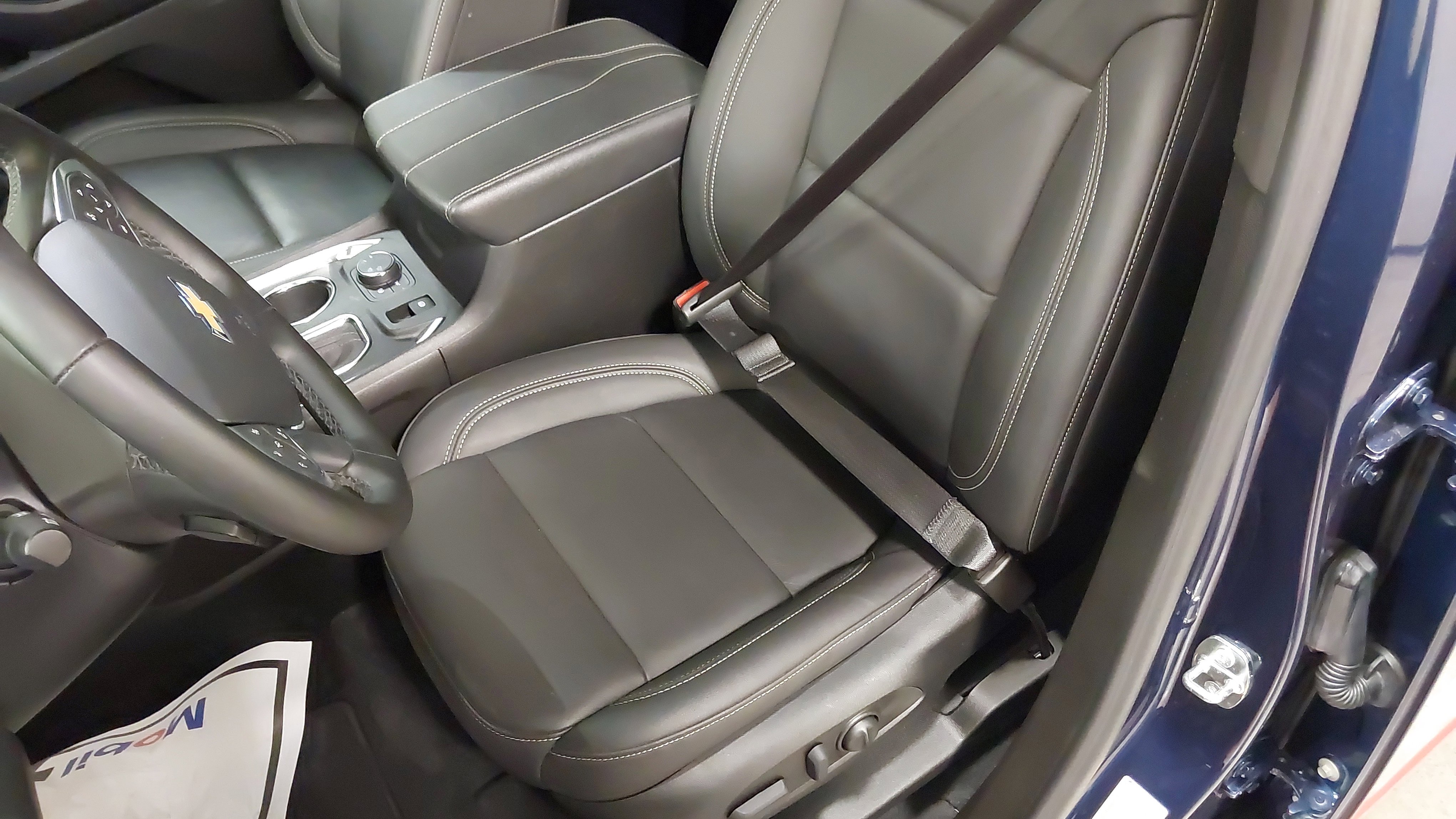 Used 2023 Chevrolet Traverse LT w/ LT Premium Package image 22