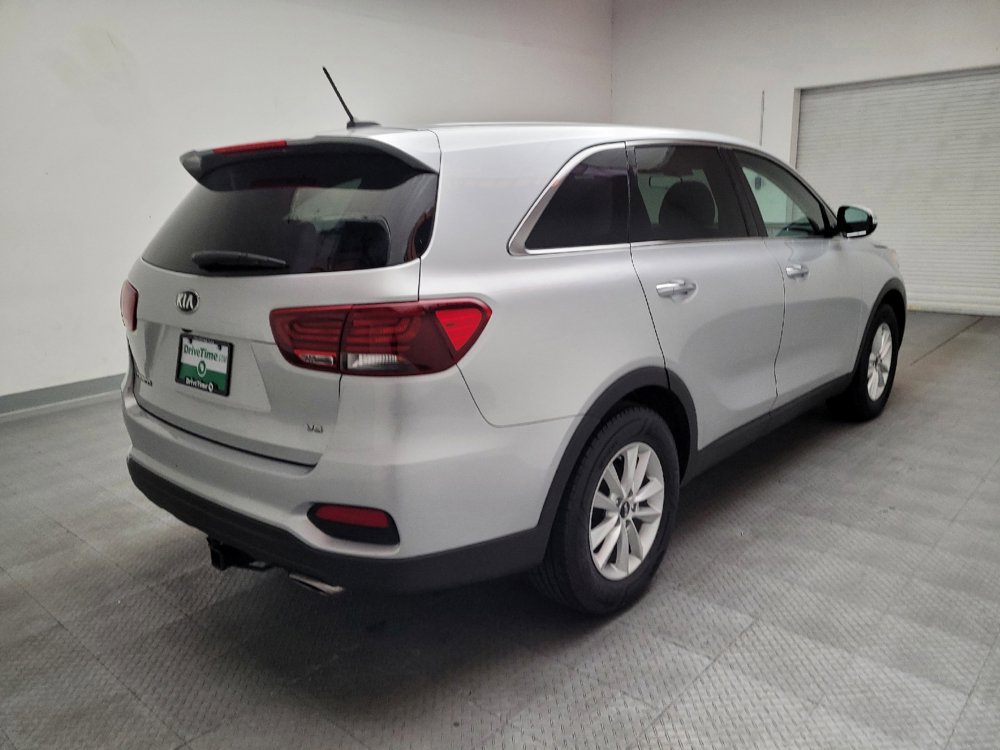 Used 2019 Kia Sorento FWD V6 image 9