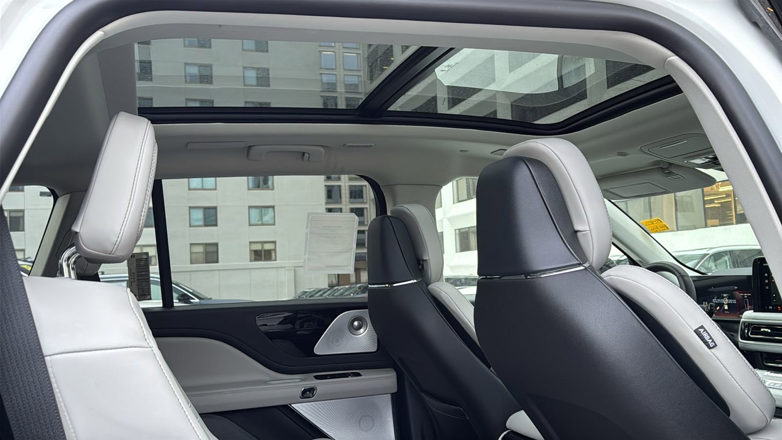 New 2026 Lincoln Aviator Reserve image 5