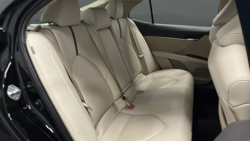 Used 2023 Toyota Camry XLE w/ Cold Weather Package FWD image 25