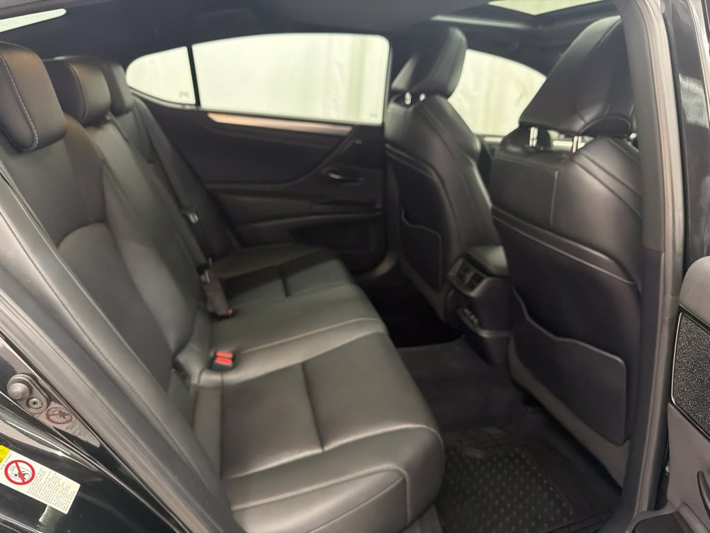 Used 2019 Lexus ES 350 F Sport w/ Accessory Package FWD image 27