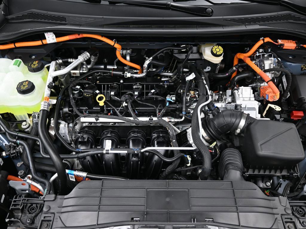 New 2024 Ford Escape SE w/ PHEV Premium Package image 30