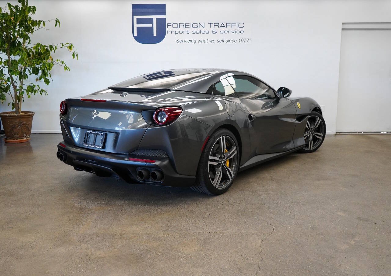 Used 2019 Ferrari Portofino RWD image 28
