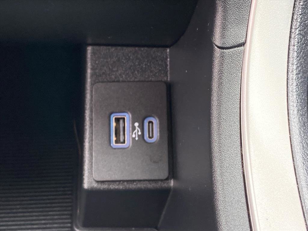Used 2023 Ford Edge SEL AWD/4WD image 13