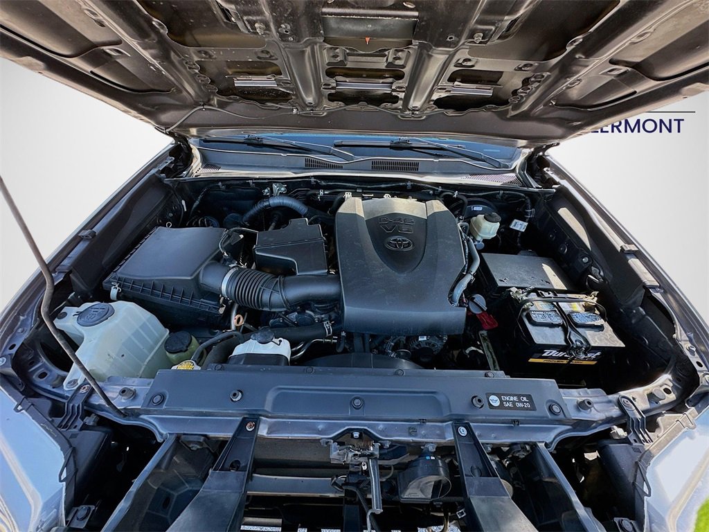 Used 2017 Toyota Tacoma TRD Sport image 30