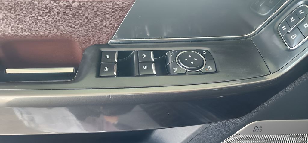 Used 2021 Ford F150 Lariat image 12