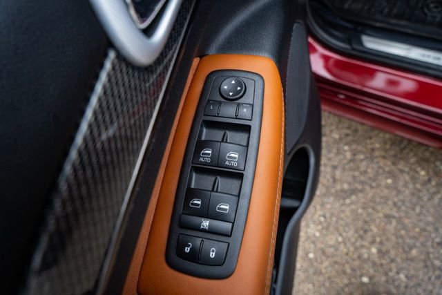 Used 2021 Jeep Grand Cherokee Trackhawk image 20