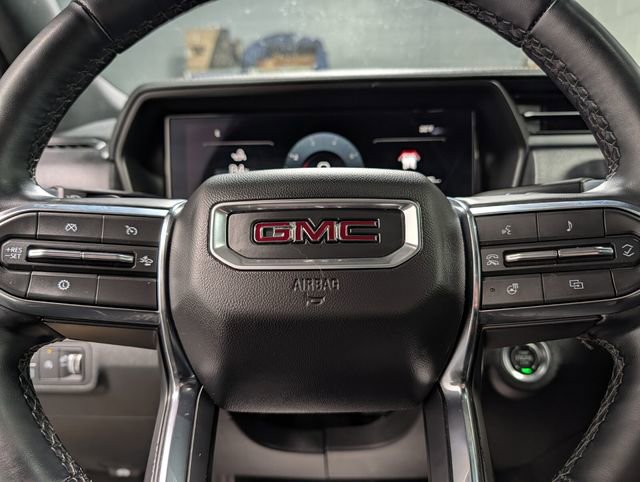 Used 2025 GMC Terrain Elevation image 19