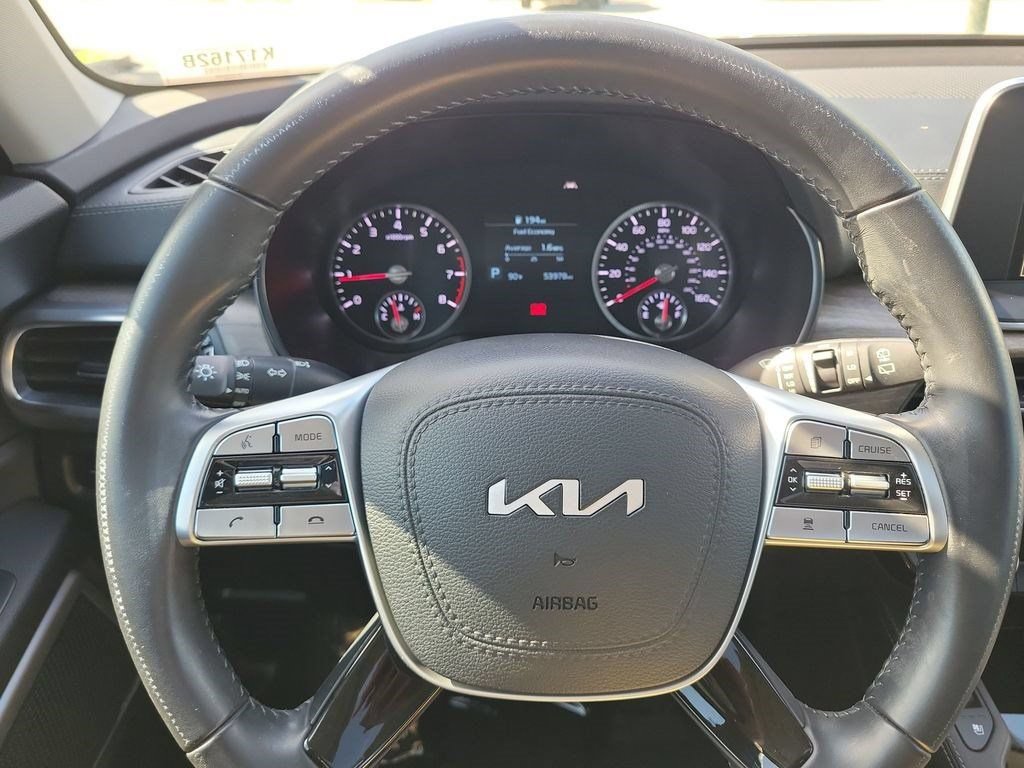 Certified 2022 Kia Telluride EX w/ EX Premium Package FWD image 8