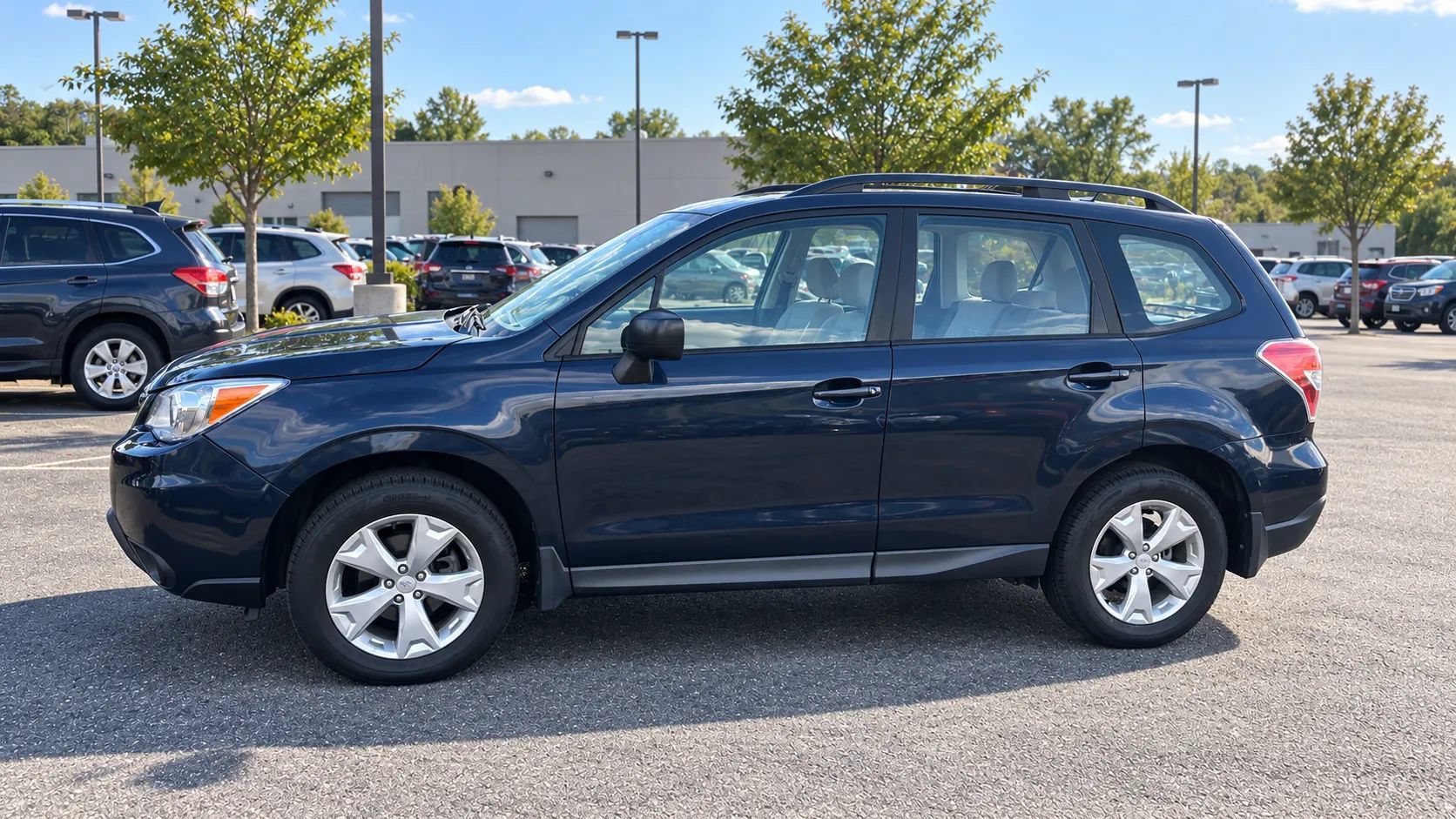 Used 2015 Subaru Forester 2.5i w/ Alloy Wheel Package AWD/4WD image 4