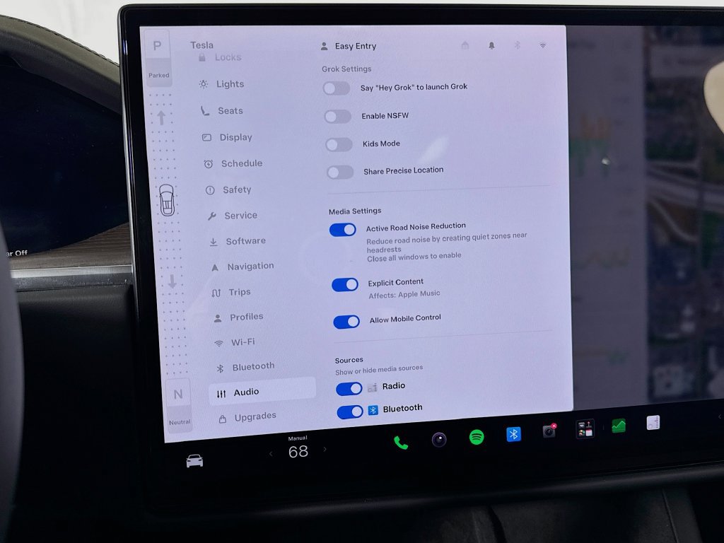 Used 2023 Tesla Model X AWD/4WD image 55