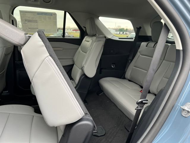 New 2026 Ford Explorer Active image 7