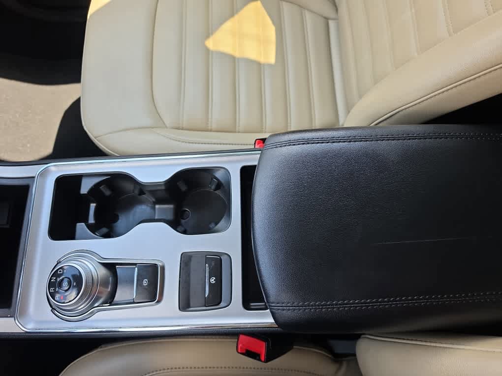 Used 2022 Ford Edge SEL AWD/4WD image 19