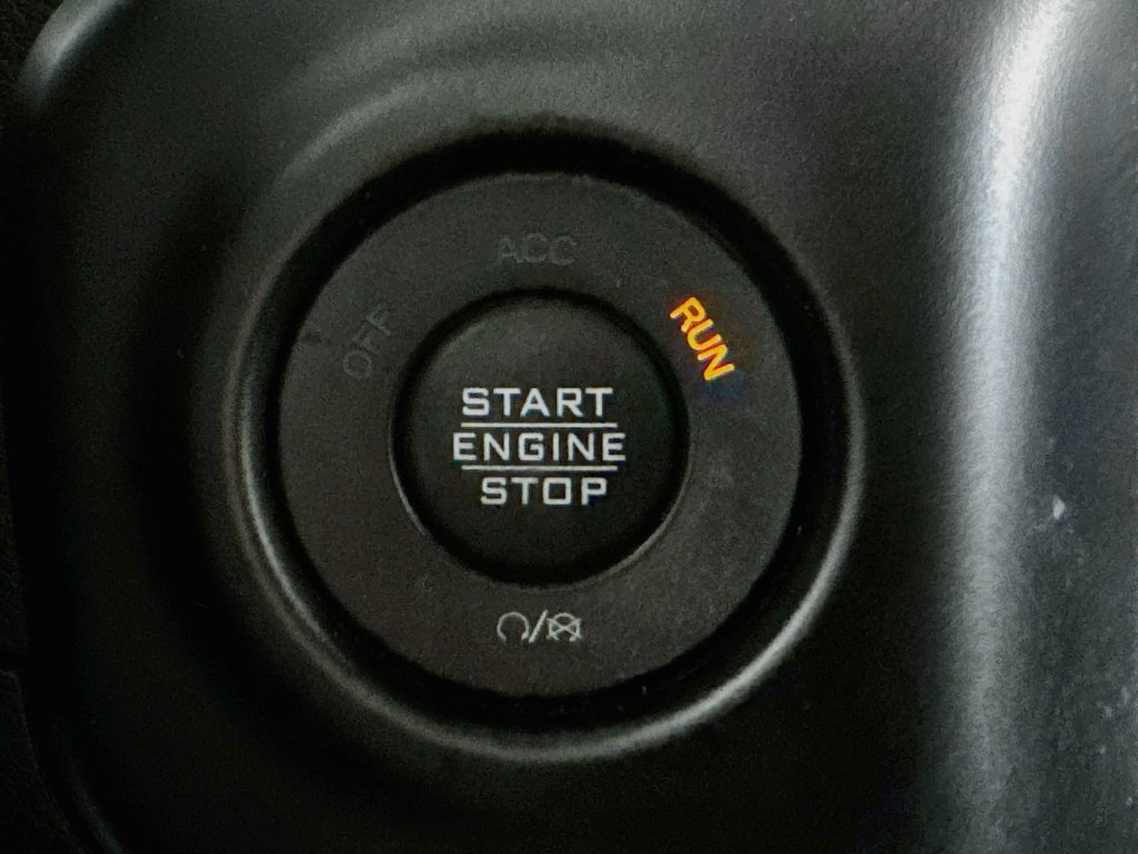 Used 2021 Jeep Wrangler Unlimited Sahara w/ Cold Weather Group AWD/4WD image 27