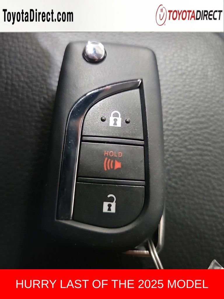 New 2025 Toyota RAV4 LE image 30