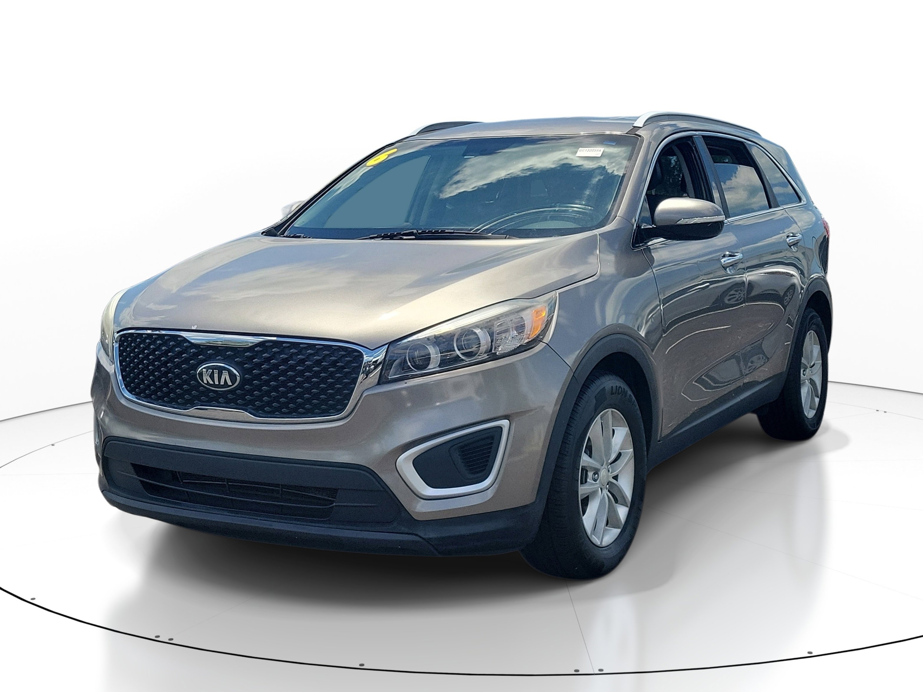 Used 2016 Kia Sorento FWD w/ LX Convenience Package image 3