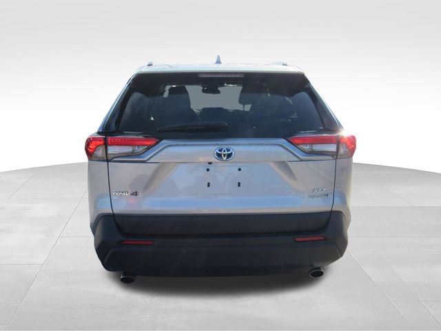 Used 2022 Toyota RAV4 XLE w/ Convenience Package AWD/4WD image 5