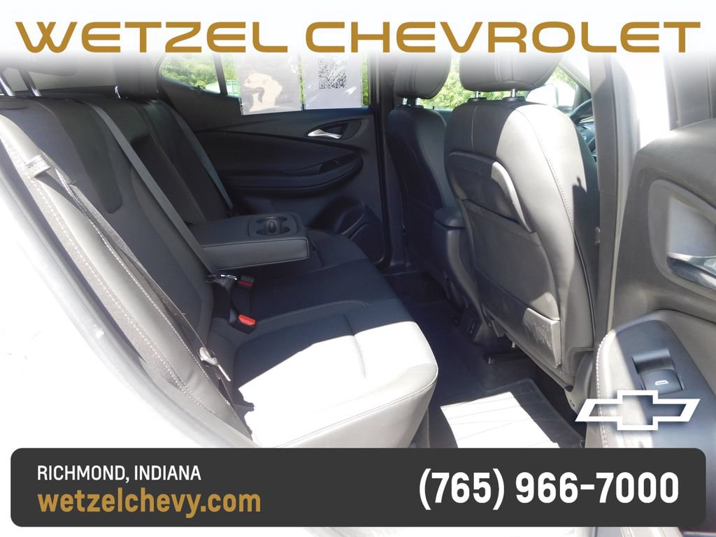 Used 2023 Buick Encore GX Select FWD image 20