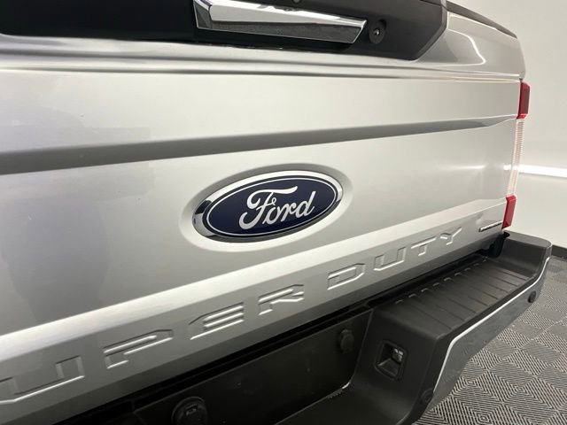 Used 2017 Ford F250 Lariat w/ Chrome Package image 22