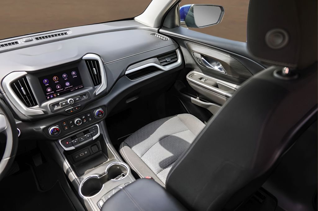 Used 2022 GMC Terrain SLE w/ Driver Convenience Package FWD image 27