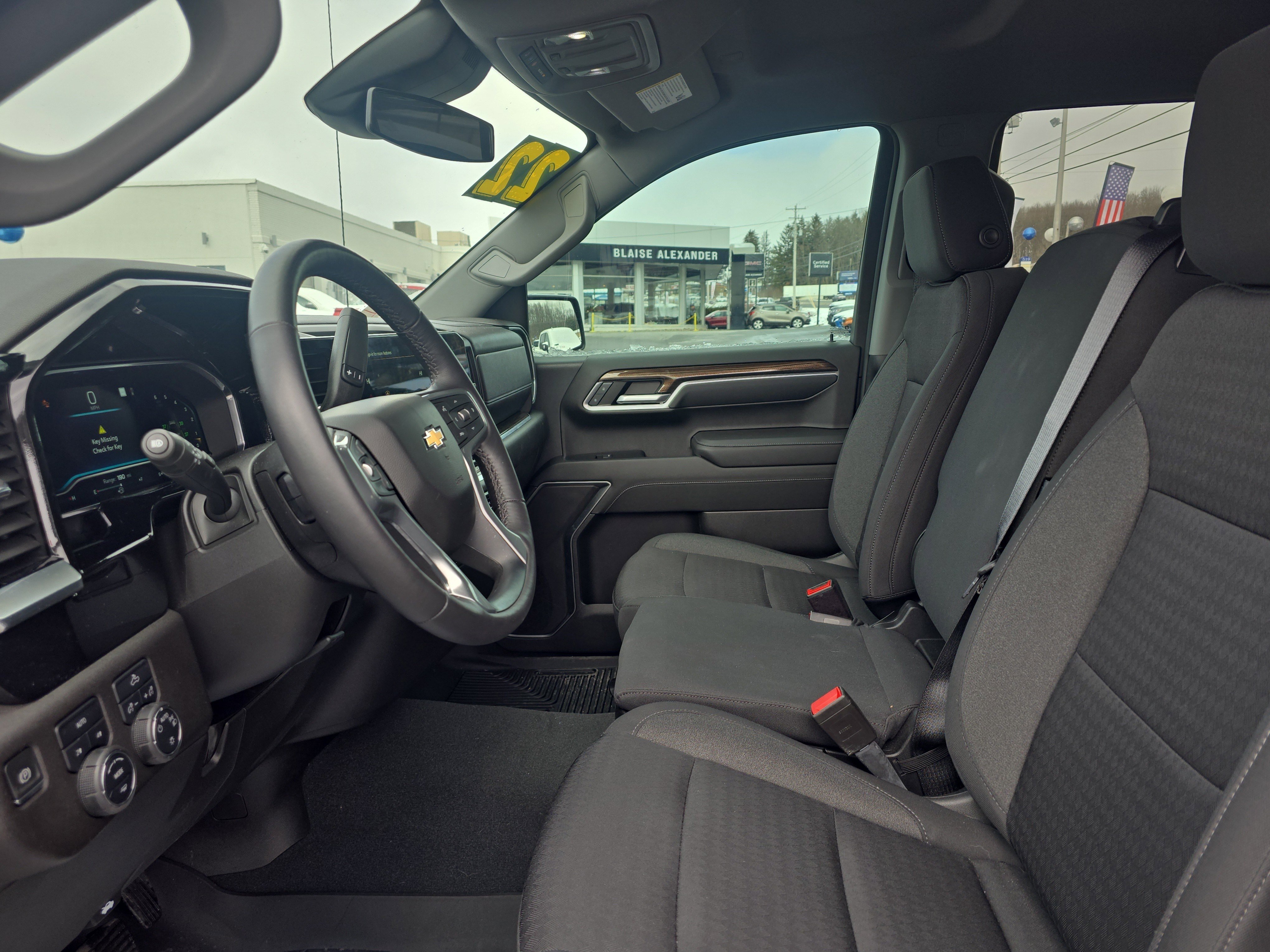 Used 2022 Chevrolet Silverado 1500 LT image 14