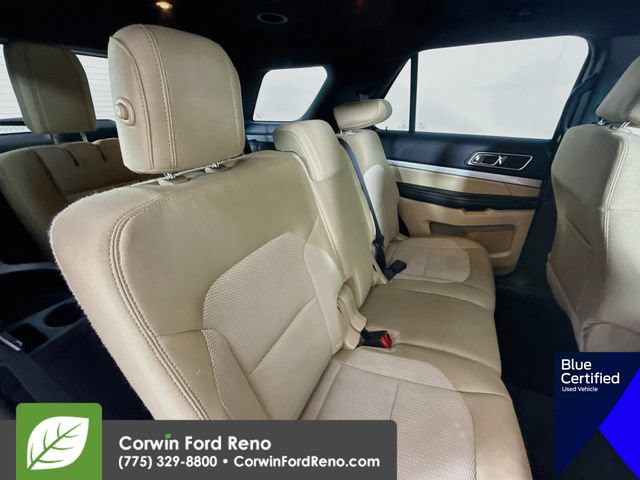 Used 2017 Ford Explorer XLT w/ Equipment Group 201A AWD/4WD image 29
