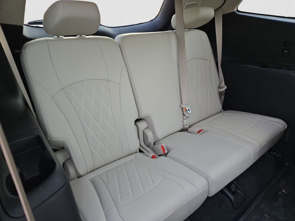 Used 2024 Buick Enclave Avenir w/ Trailering Package, 5000 lbs. image 24