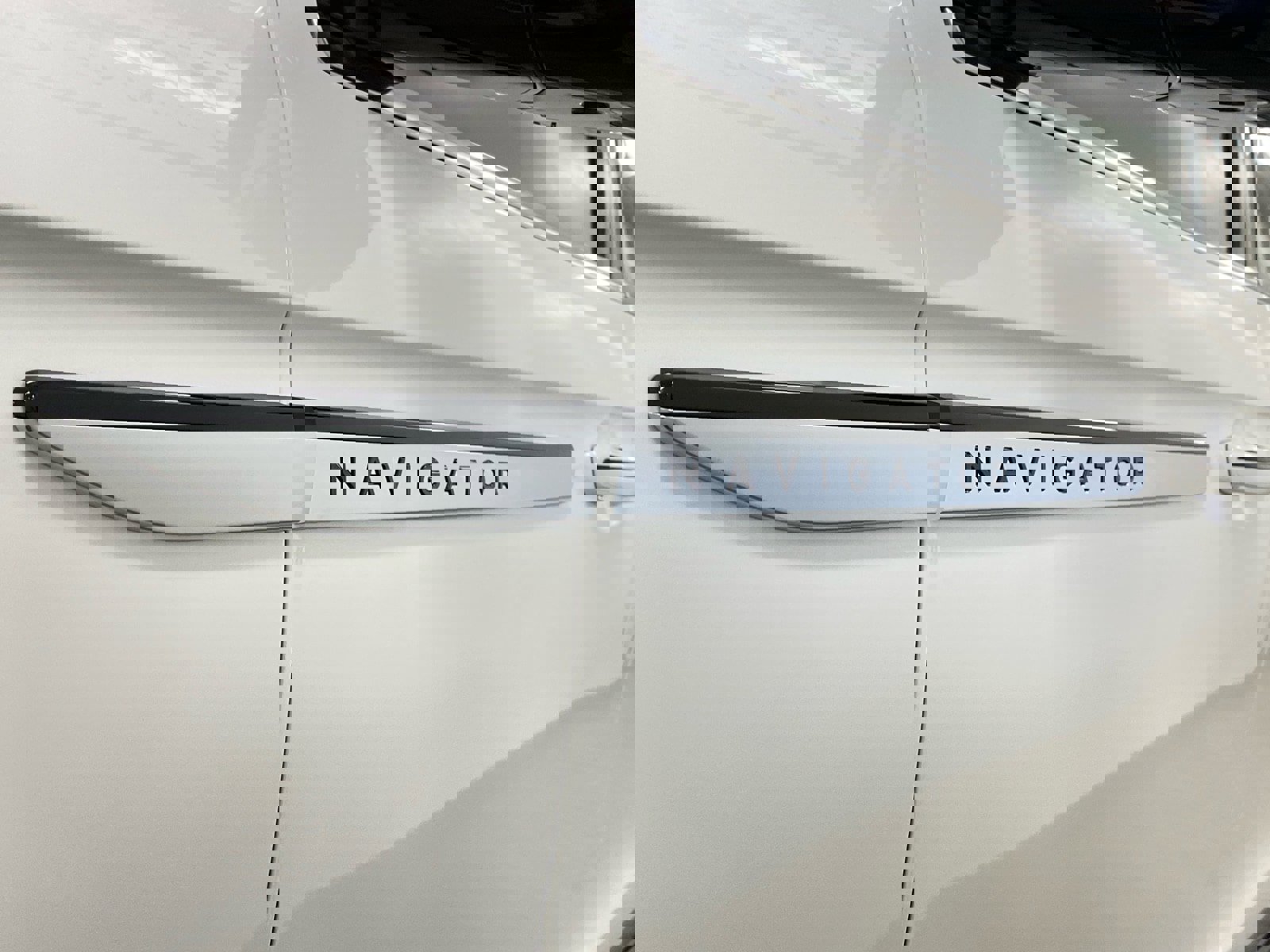 New 2026 Lincoln Navigator L Reserve image 17