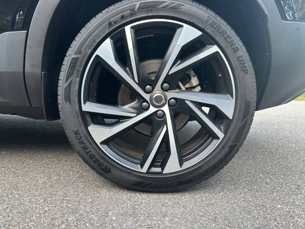 Used 2021 Volvo XC40 T5 R-Design w/ Advanced Package AWD/4WD image 27