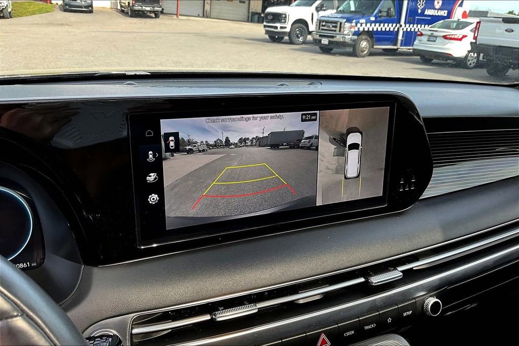 Used 2023 Hyundai Palisade Calligraphy w/ Cargo Package image 16