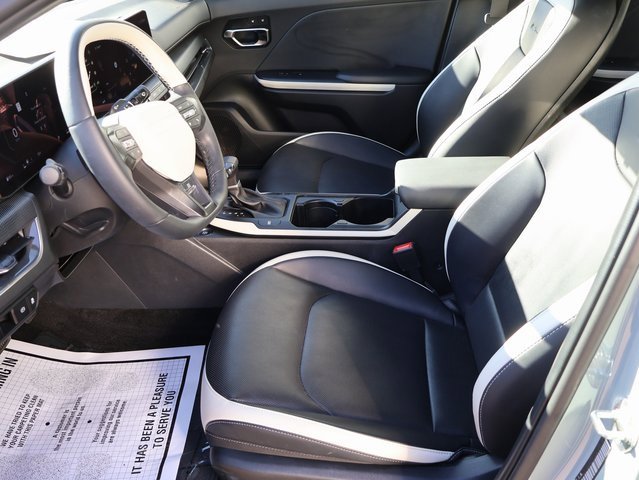 Used 2025 Kia K4 GT-Line w/ GT-Line Premium Package image 37