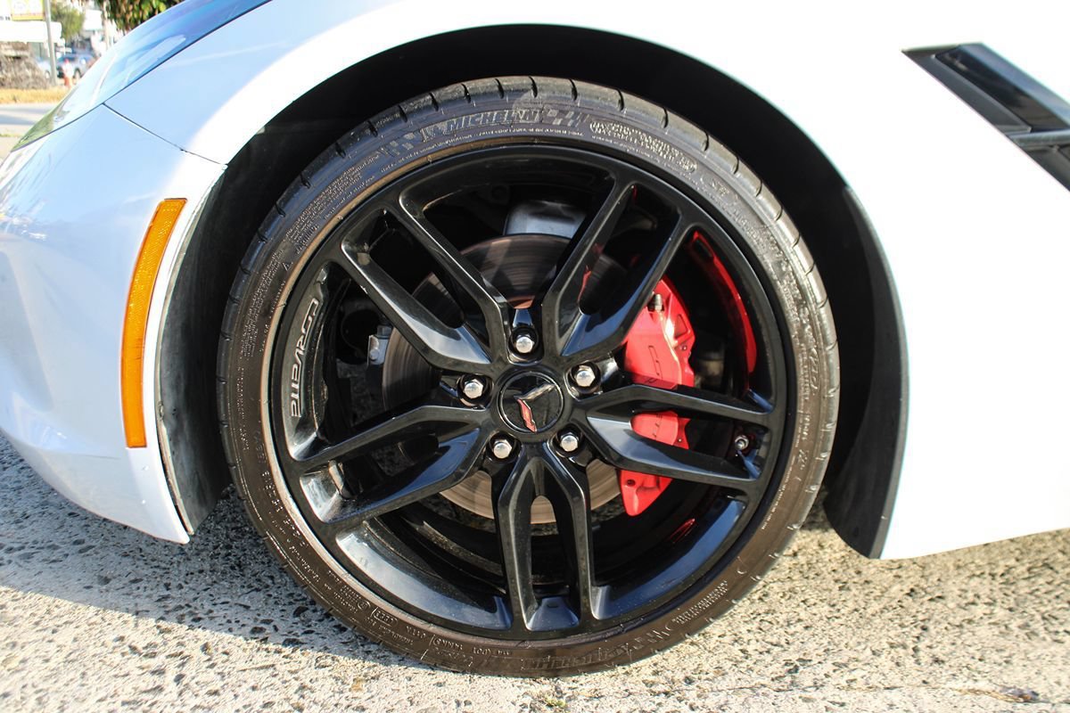 Used 2019 Chevrolet Corvette Stingray Coupe w/ 1LT RWD image 47