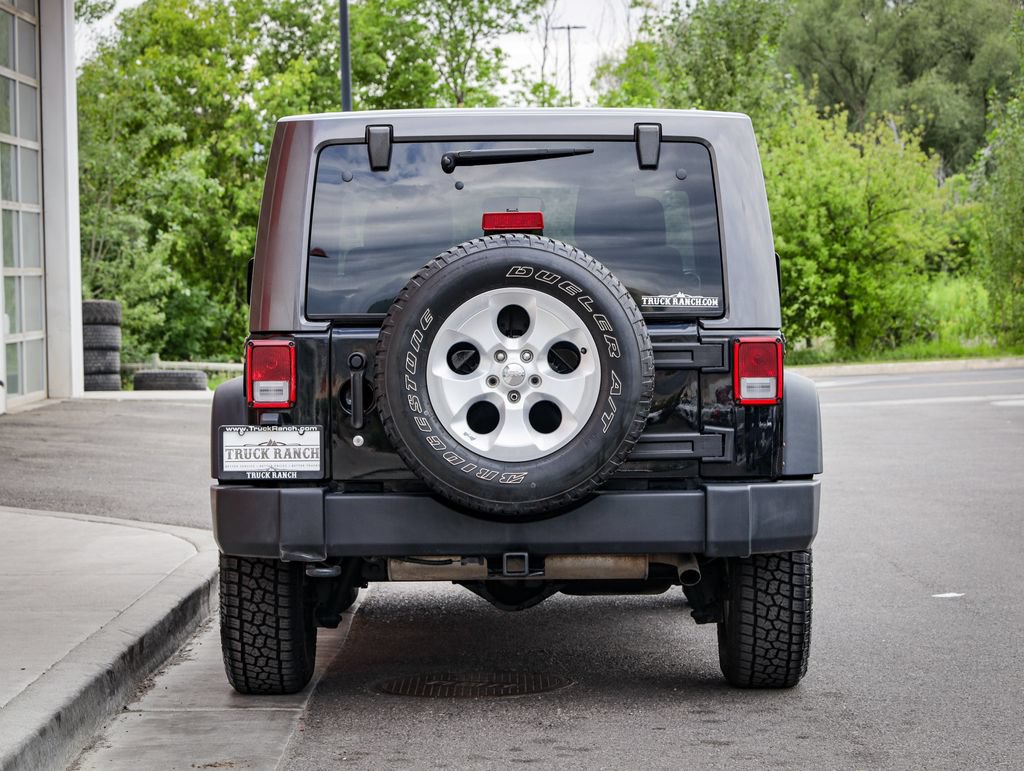 Used 2018 Jeep Wrangler Sport AWD/4WD image 4